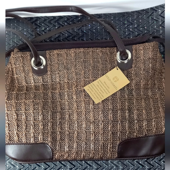 Gold Coast Bags Gold Coast Shoulder Bag Poshmark